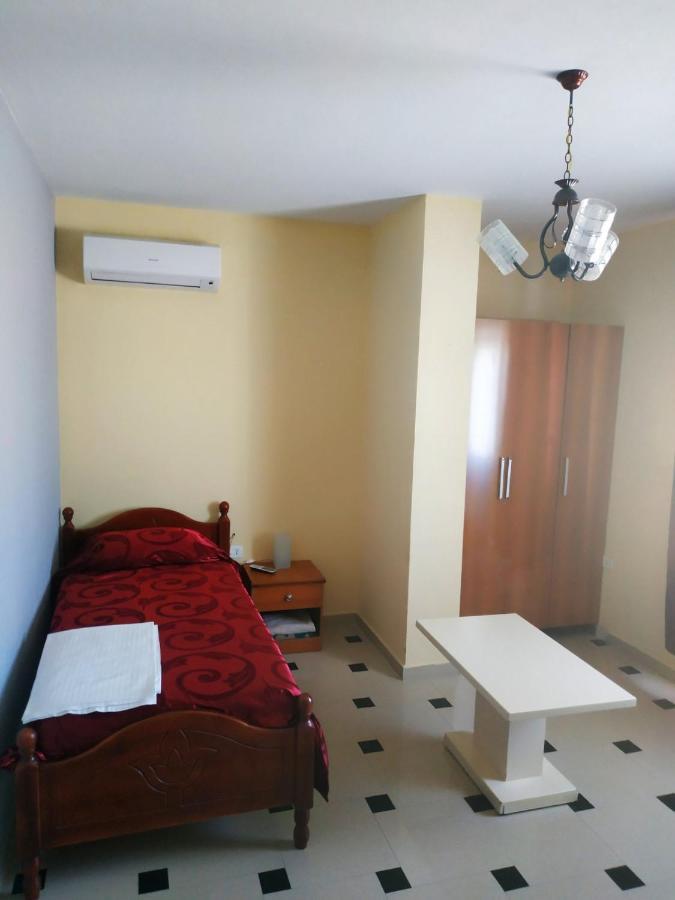 Hasani * Durrës